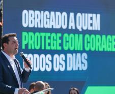 Investimento de R$ 63 milhões: Ratinho Junior entrega 431 motos e viaturas para a PMPR Foto: Jonathan Campos/AEN  Foto: Geraldo Bubniak/AEN  Foto: Geraldo Bubniak/AEN  Foto: Geraldo Bubniak/AEN  Foto: Geraldo Bubniak/AEN  Foto: Geraldo Bubniak/AEN O governador Carlos Massa Ratinho Junior entrega nesta terça-feira (17) 431 novos veículos para a Polícia Militar. São 209 motocicletas e 222 automóveis para diversas unidades, na Pedreira Paulo Leminski, em Curitiba. Foto: Geraldo Bubniak/AEN O governador Carlos 