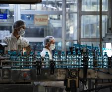 Indústria da água mineral movimentou R$ 341,28 milhões no Paraná em 2024, um incremento de 41% em relação ao ano anterior