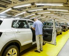 21,9 mil vagas de emprego: regiões de Curitiba e Cascavel puxam as frentes de trabalho