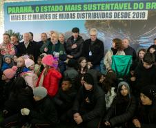 Curitiba, 24 de junho de 2025 - O governador em exercício Darci Piana plantou, no Dia Nacional da Araucária, nos jardins do Palácio Iguaçu, uma muda clonada de uma Araucaria angustifolia com cerca de 700 anos. Foto: Roberto Dziura Jr/AEN