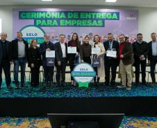 Selo Solidário: Governo do Paraná certifica empresas com práticas sociais e sustentáveis