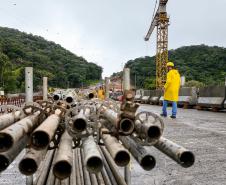 Obras da Ponte de Guaratuba chegam a 65% com destaque para avanço do trecho estaiado