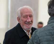 O governador em exercício Darci Piana participa nesta terça-feira (1), da entrega de 25.040 tablets para escolas da rede estadual