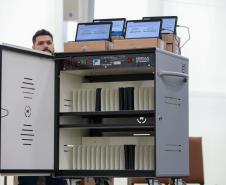 O governador em exercício Darci Piana participa nesta terça-feira (1), da entrega de 25.040 tablets para escolas da rede estadual