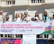 Caminhada contra o feminicídio reúne 2 mil pessoas em Curitiba: ato acontece em 181 cidades
