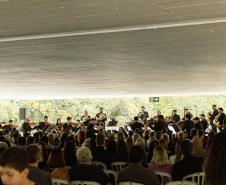 Orquestra no MON, exposição de Barrão e visitas guiadas são destaques da agenda cultural