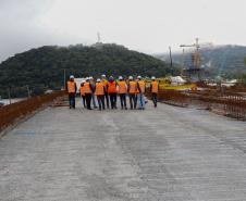 Obras da Ponte de Guaratuba chegam a 65% com destaque para avanço do trecho estaiado