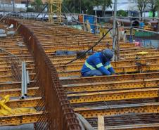 Obras da Ponte de Guaratuba chegam a 65% com destaque para avanço do trecho estaiado