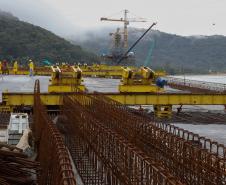 Obras da Ponte de Guaratuba chegam a 65% com destaque para avanço do trecho estaiado