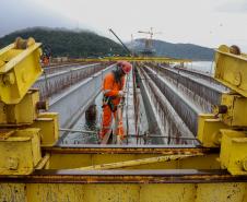 Obras da Ponte de Guaratuba chegam a 65% com destaque para avanço do trecho estaiado