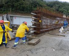 Obras da Ponte de Guaratuba chegam a 65% com destaque para avanço do trecho estaiado