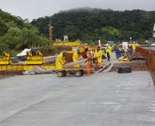 Obras da Ponte de Guaratuba chegam a 65% com destaque para avanço do trecho estaiado