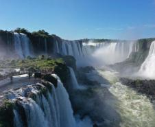 Alta de 23,7%: Paraná recebe mais de 627 mil turistas estrangeiros no 1º semestre