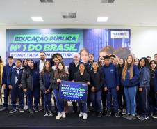 O governador em exercício Darci Piana participa nesta terça-feira (1), da entrega de 25.040 tablets para escolas da rede estadual