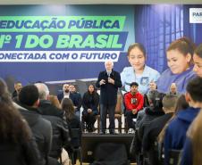 O governador em exercício Darci Piana participa nesta terça-feira (1), da entrega de 25.040 tablets para escolas da rede estadual
