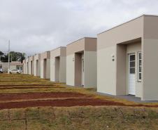 Estado entrega residencial com 128 apartamentos para atender famílias de Londrina