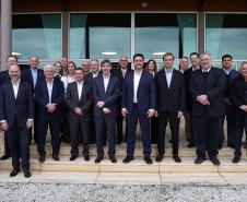 Ratinho Junior visita cooperativa e Centro de Inovação na Argentina
