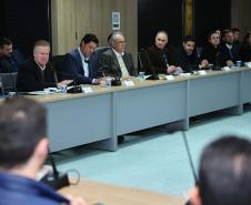 Governo do Estado recebe Plano de Biogás e Biometano do Paraná em reunião de comitê de governança