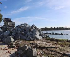 Revitalização da estrutura marítima busca solucionar problemas ambientais na região onde o Canal Artificial do Departamento Nacional de Obras e Saneamento (DNOS) encontra a Baía de Paranaguá