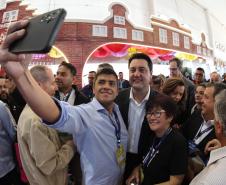 Ratinho Junior compartilha projetos de sucesso da educação no Conexidades