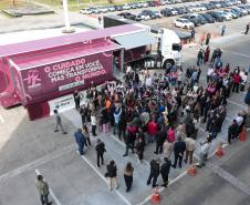 Paraná lança a mais completa unidade móvel de saúde da mulher do Brasil