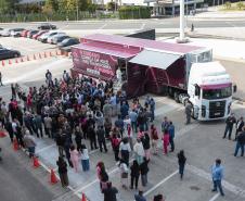 Paraná lança a mais completa unidade móvel de saúde da mulher do Brasil