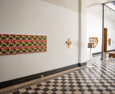 Exposição de Calderari, shows de humor e oficinas nos museus agitam a agenda cultural