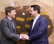 Ratinho Junior assina cooperação com a ONU-Habitat para estruturar o Paraná Hub