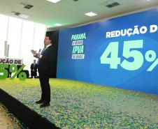 Ratinho Junior sanciona lei que reduz IPVA no Paraná e garante menor alíquota do Brasil