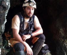 Jorge Aragão, Blindagem, Primavera dos Museus e peças teatrais agitam a agenda cultural