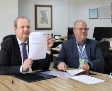Governo firma parceria internacional para ofertar cursos de qualificação em 19 áreas