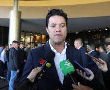 Sinaliza Paraná: governador libera R$ 100 milhões para sinalização viária das cidades