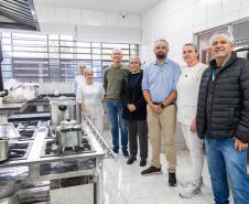 R$ 30 milhões: Estado entrega lava-louças e equipamentos para cozinhas de escolas estaduais