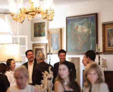 Curadores e colecionadores de arte comemoram criação do Centre Pompidou Paraná