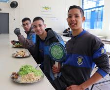 Paraná investe R$ 560 milhões por ano e garante cardápio nutritivo e variado nas escolas