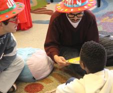 Peça para bebês e oficina com mexicano no MON estão na agenda cultural da semana