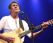 Queen, Hilda Furacão, Fagner e cinema no MON são destaques da programação cultural