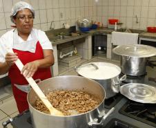 Paraná investe R$ 560 milhões por ano e garante cardápio nutritivo e variado nas escolas