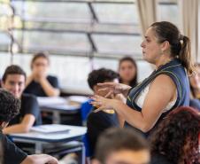 Paraná celebra Dia do Professor com apoio na formação, intercâmbios e quadro reforçado