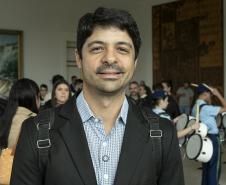 Estado apoiará municípios na implementação de inglês e robótica no Ensino Fundamental I