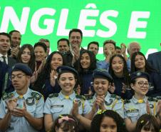 Estado apoiará municípios na implementação de inglês e robótica no Ensino Fundamental I