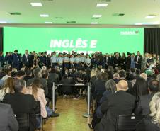 Estado apoiará municípios na implementação de inglês e robótica no Ensino Fundamental I