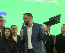 Estado apoiará municípios na implementação de inglês e robótica no Ensino Fundamental I