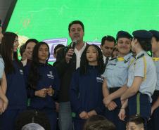 Estado apoiará municípios na implementação de inglês e robótica no Ensino Fundamental I