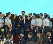 Estado apoiará municípios na implementação de inglês e robótica no Ensino Fundamental I