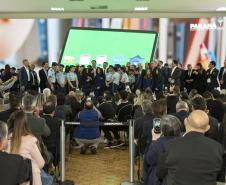 Estado apoiará municípios na implementação de inglês e robótica no Ensino Fundamental I