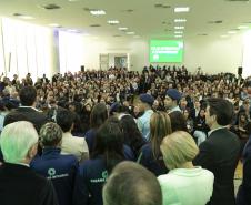 Estado apoiará municípios na implementação de inglês e robótica no Ensino Fundamental I