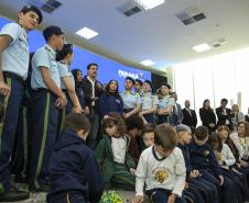 Estado apoiará municípios na implementação de inglês e robótica no Ensino Fundamental I