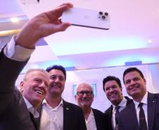 O governador Carlos Massa Ratinho Junior participou nesta quinta-feira (23), na Bolsa de Valores de São Paulo (B3), do leilão do Lote 4 das concessões rodoviárias do Paraná, vencido pelo Consórcio Infraestrutura PR, do Grupo EPR, que apresentou o maior desconto entre os participantes: 21,30% sobre a tarifa básica de pedágio, fixada em R$ 0,1678 por quilômetro.