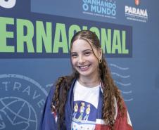 Lara Tonetto, aluna do Colégio Estadual Rocha Pombo, em Capanema.